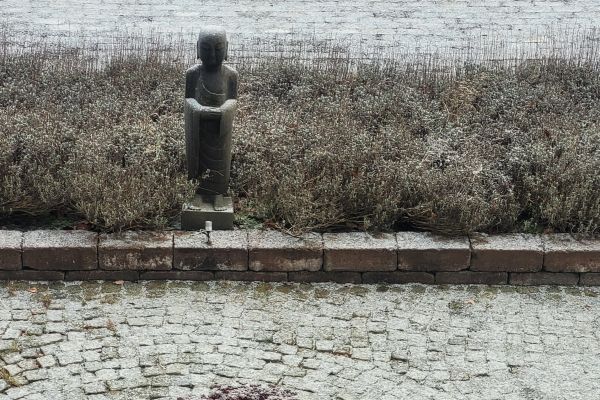 Memento mori 6/30 - Juntos, en el desmadre